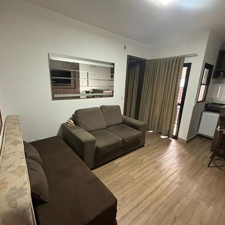 1810 - Flat Para Temporada Em Goiania-Proximo Ao Parque Areiao Exterior foto